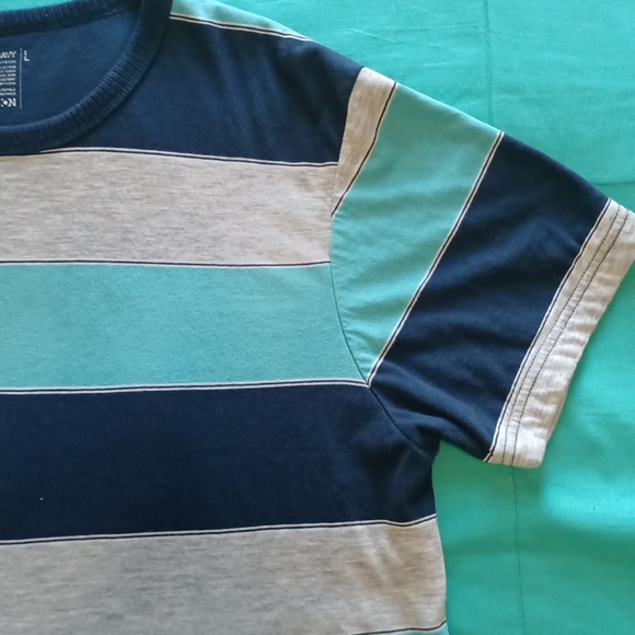 Large HEAVY cotton Old Navy t-shirt - Picture 8 of 12